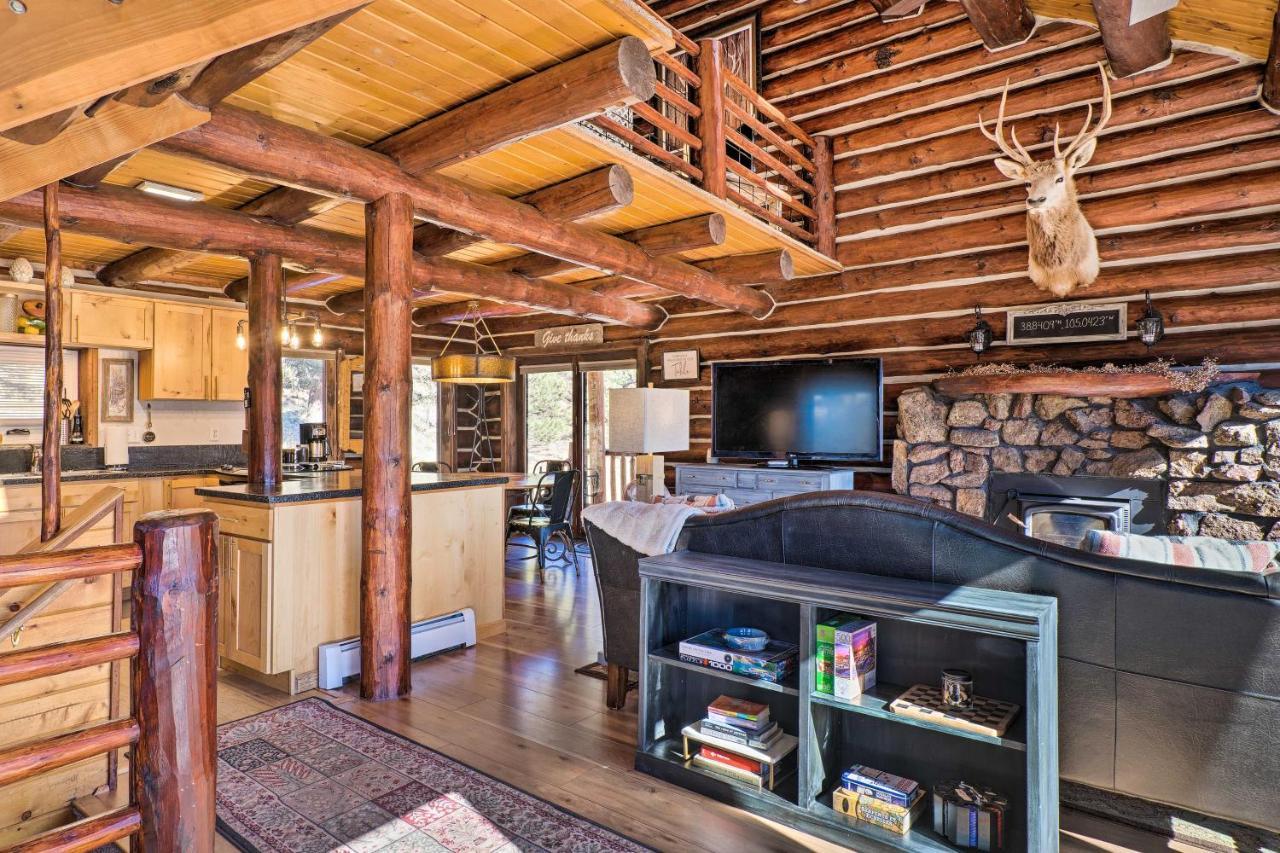 Classic Colorado Log Home With Mountain Views! Florissant Екстер'єр фото