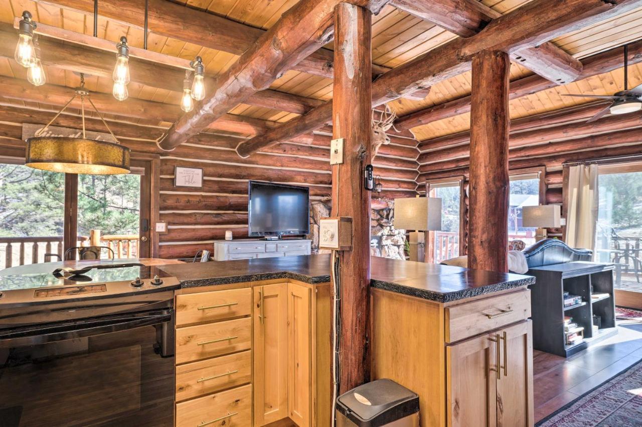 Classic Colorado Log Home With Mountain Views! Florissant Екстер'єр фото